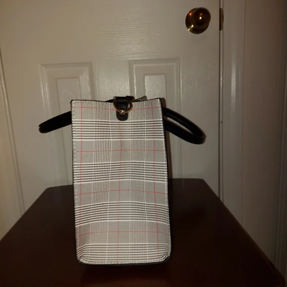 Black & White Plaid Design Handbag - Picture 5 of 11